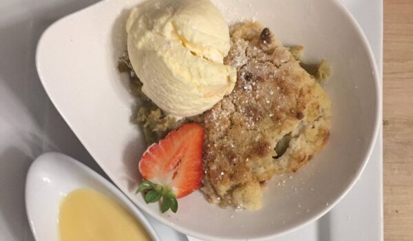 dessert plate with pie and ice cream 